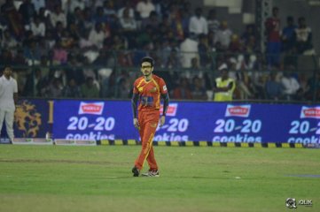CCL 5 Telugu Warriors vs Bengal Tigers Match Photos